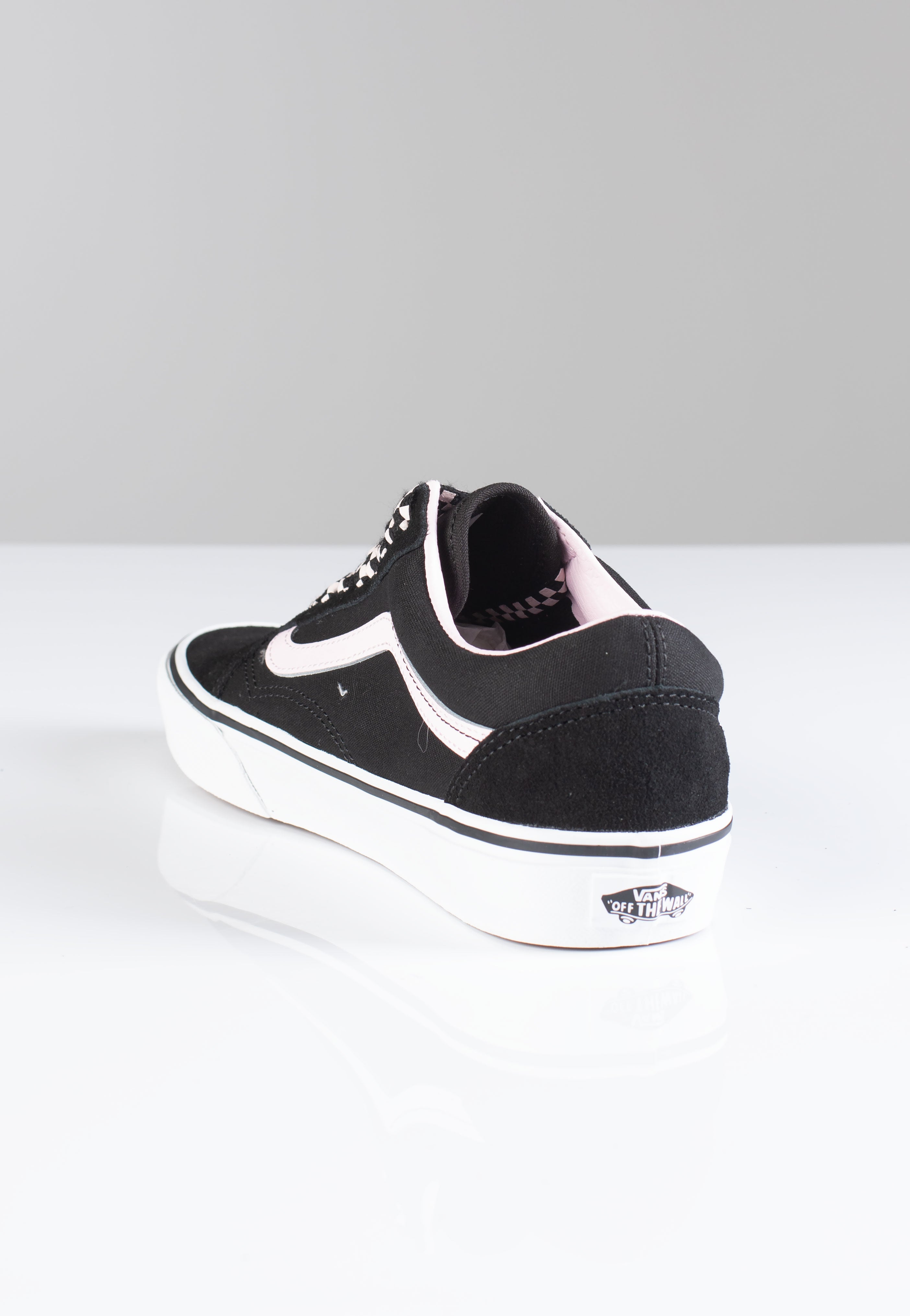 Vans - Old Skool Black/White - Girl Shoes | Women-Image