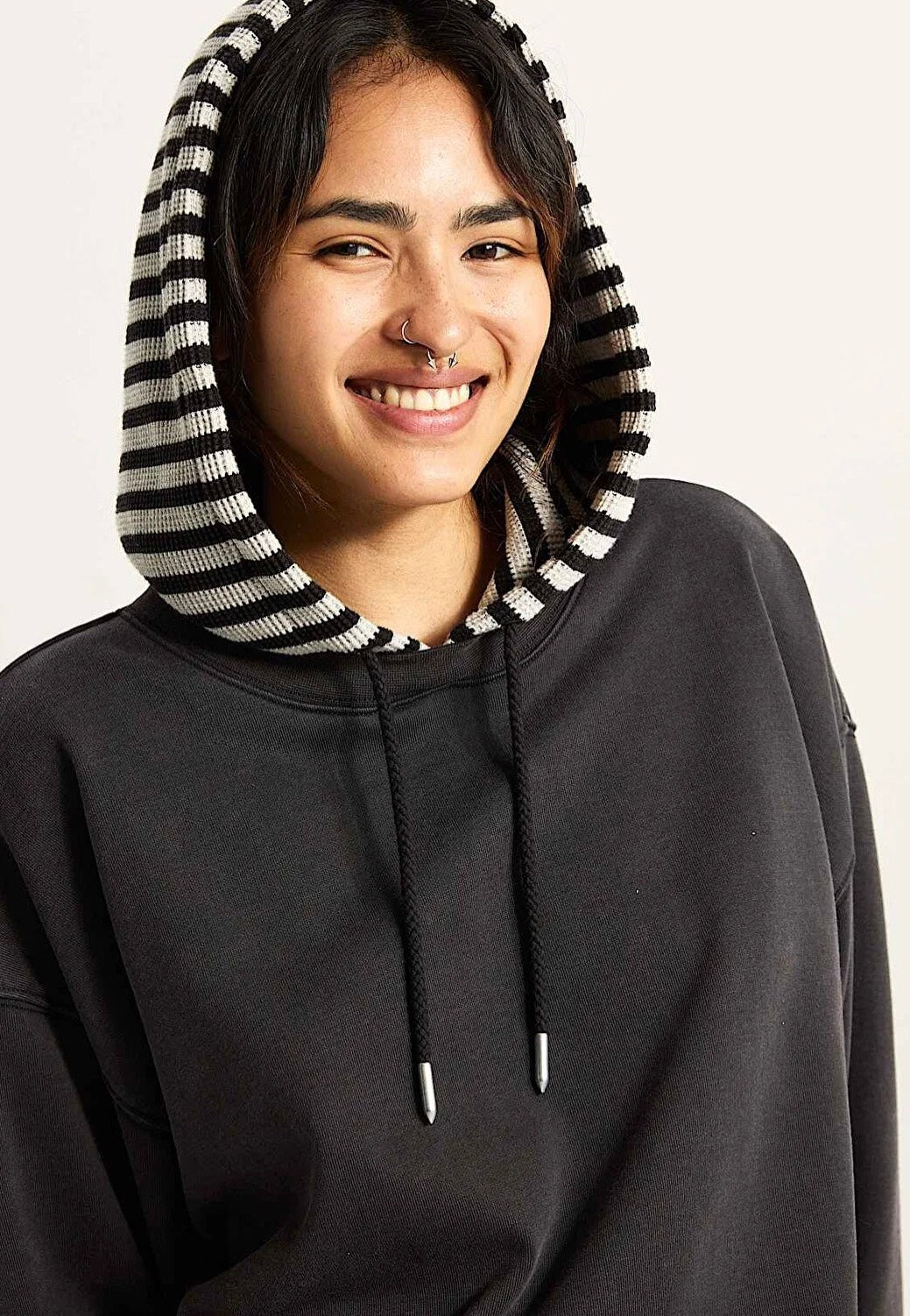 Vans - Effy Hooded Crew Black - Hoodie | Women-Image