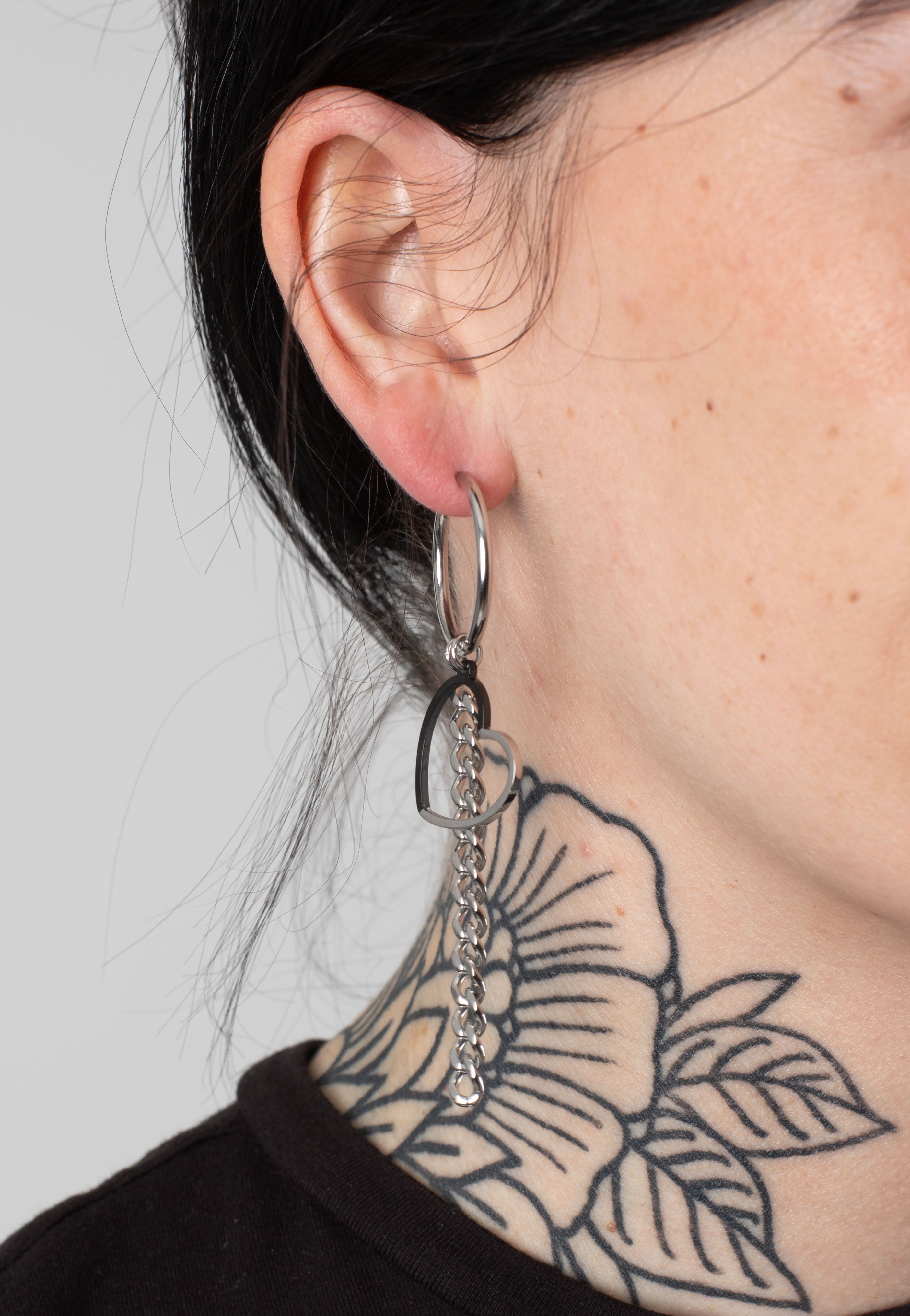 Wildcat - 2 Coloured Heart Silver - Earrings | Neutral-Image