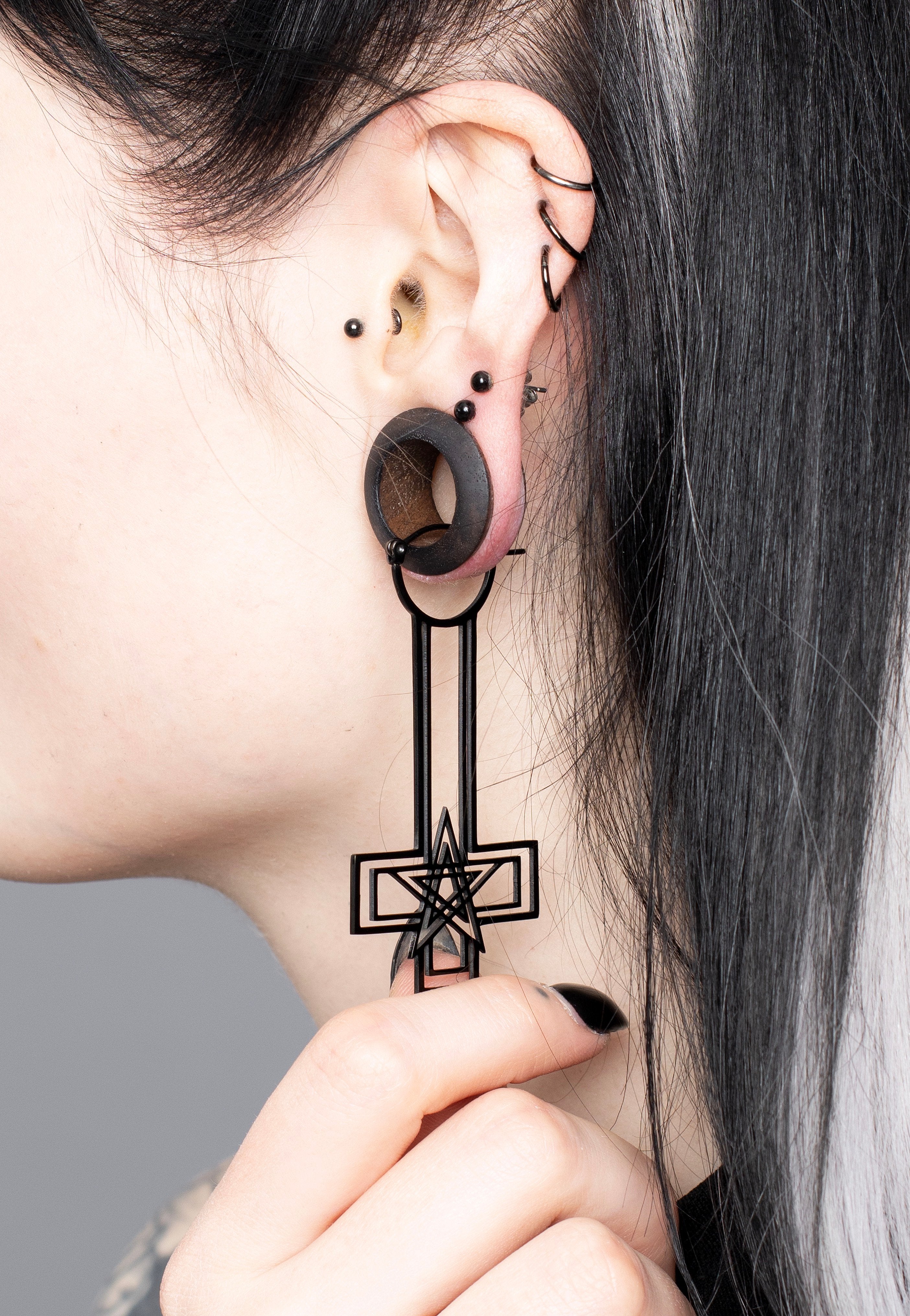 Wildcat - Cross Pentagram Sinner Black - Earrings