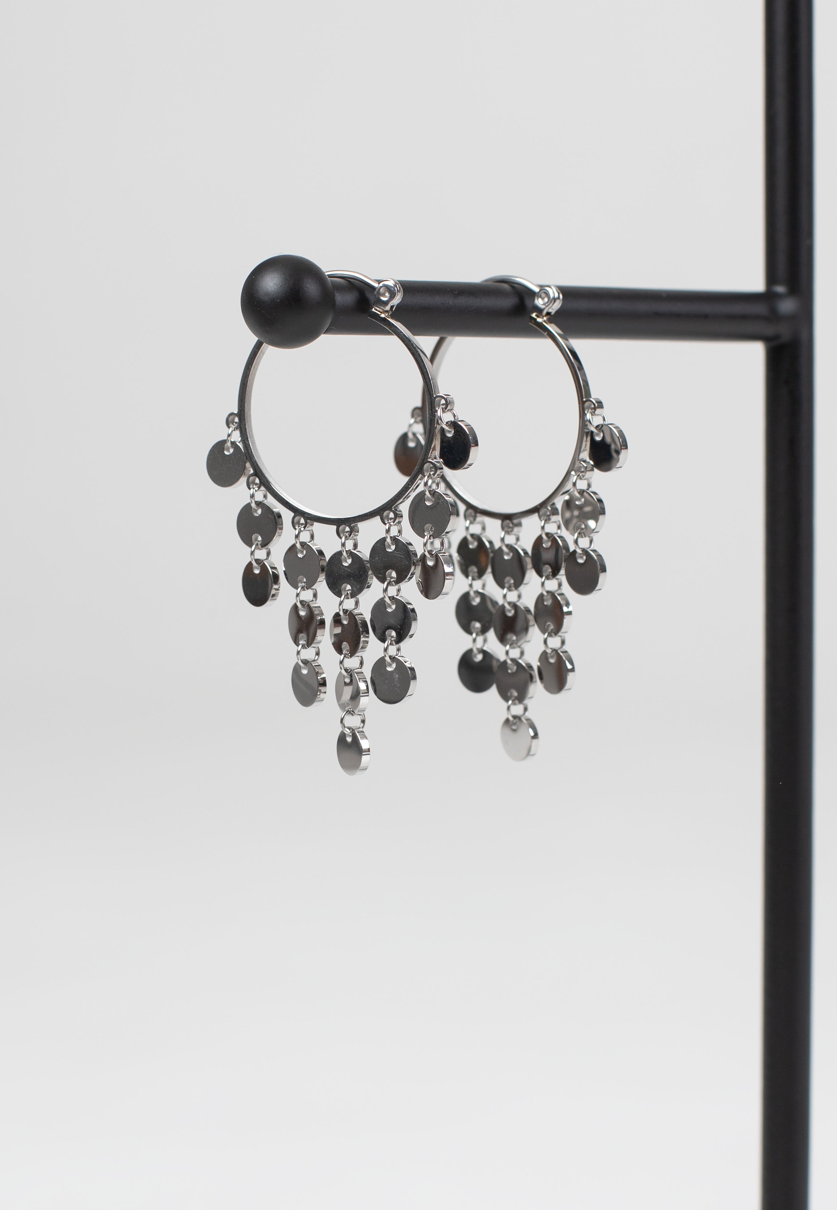 Wildcat - Dangling Plate Silver - Earrings | Neutral-Image