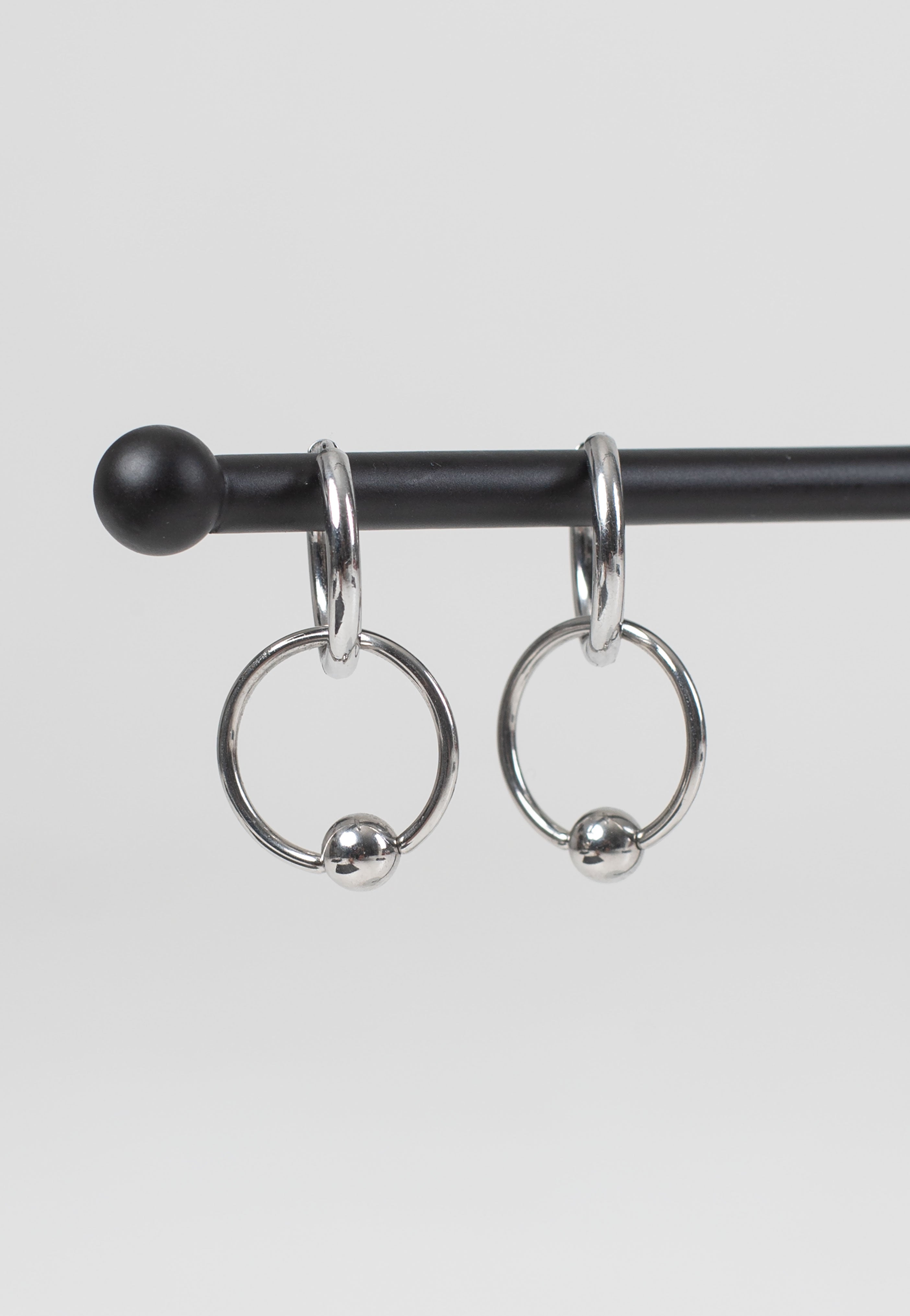 Wildcat - Little Ball Closure Hoops 16mm Silver - Earrings | Neutral-Image