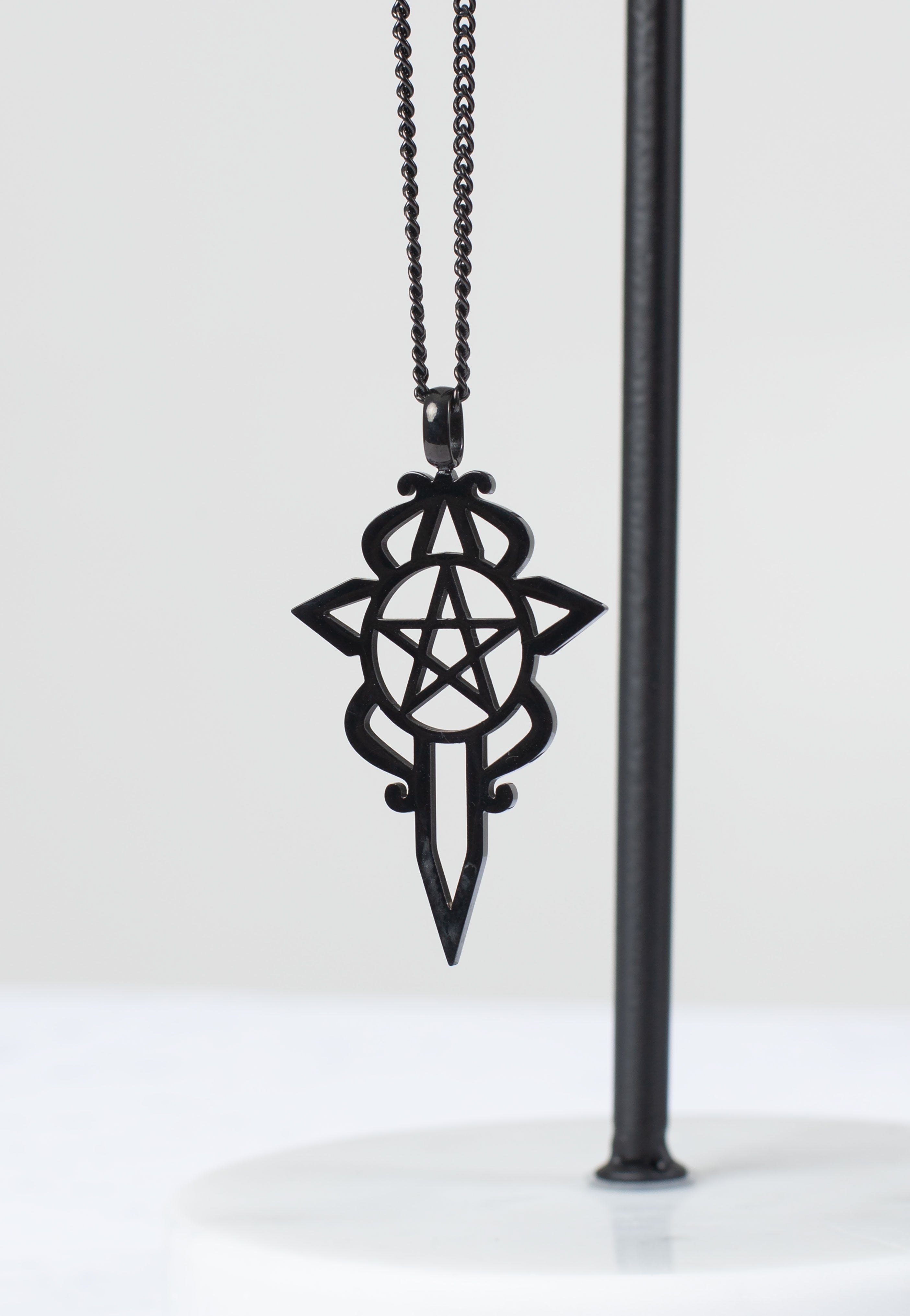 Wildcat - Pentagram Dagger Black - Necklace | Neutral-Image
