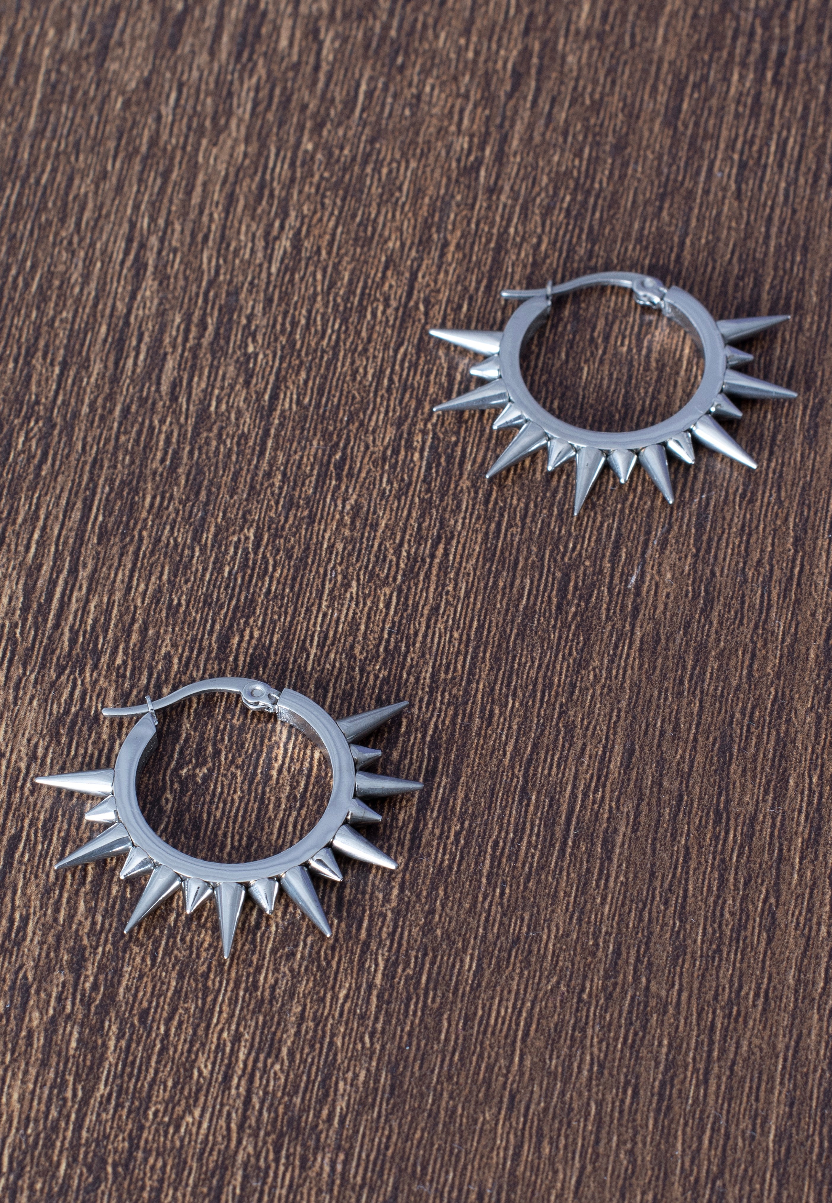 Wildcat - Spiked Silver - Earrings | Neutral-Image