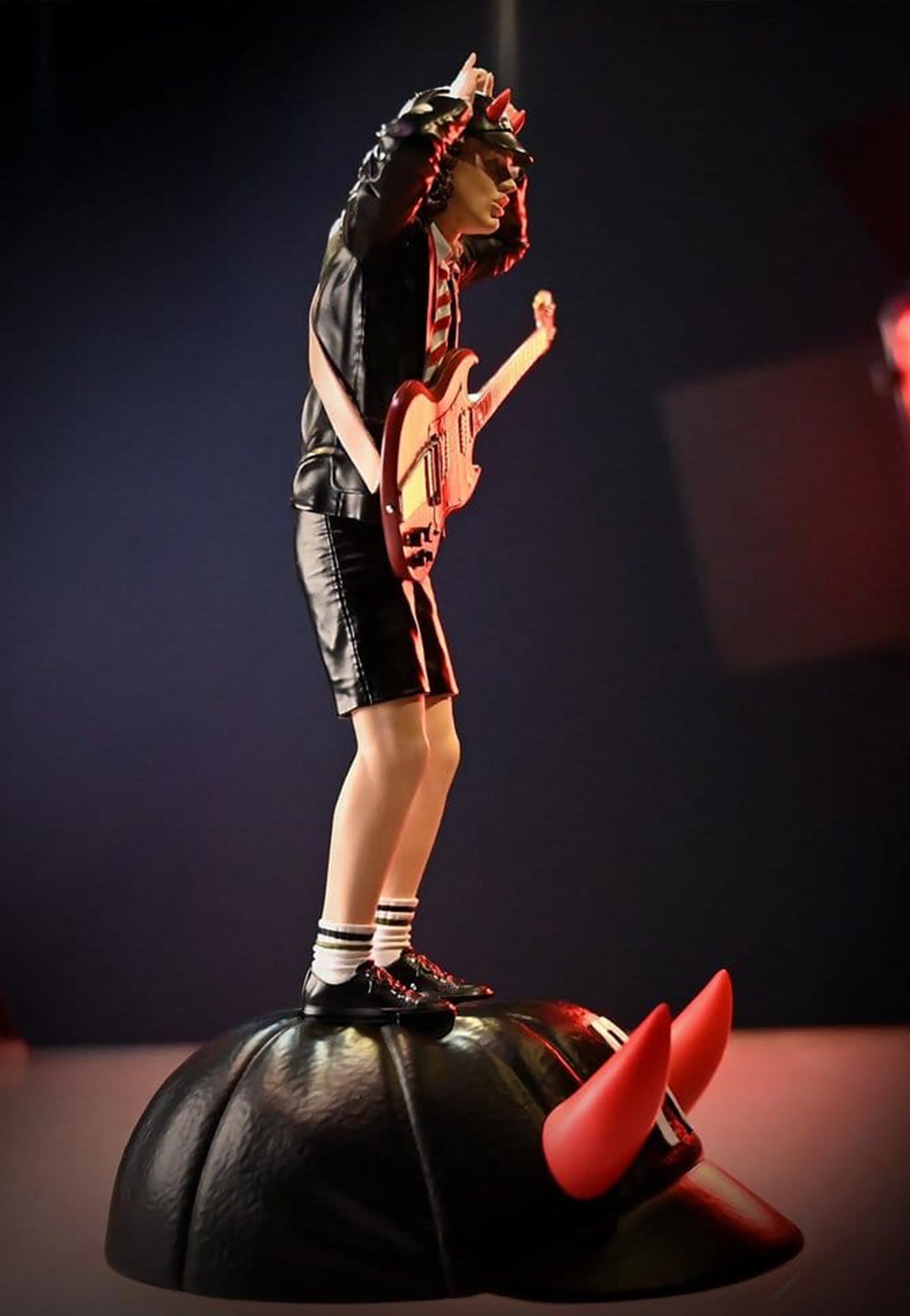 AC/DC - Angus Young IV Rock Iconz - Statue | Neutral-Image