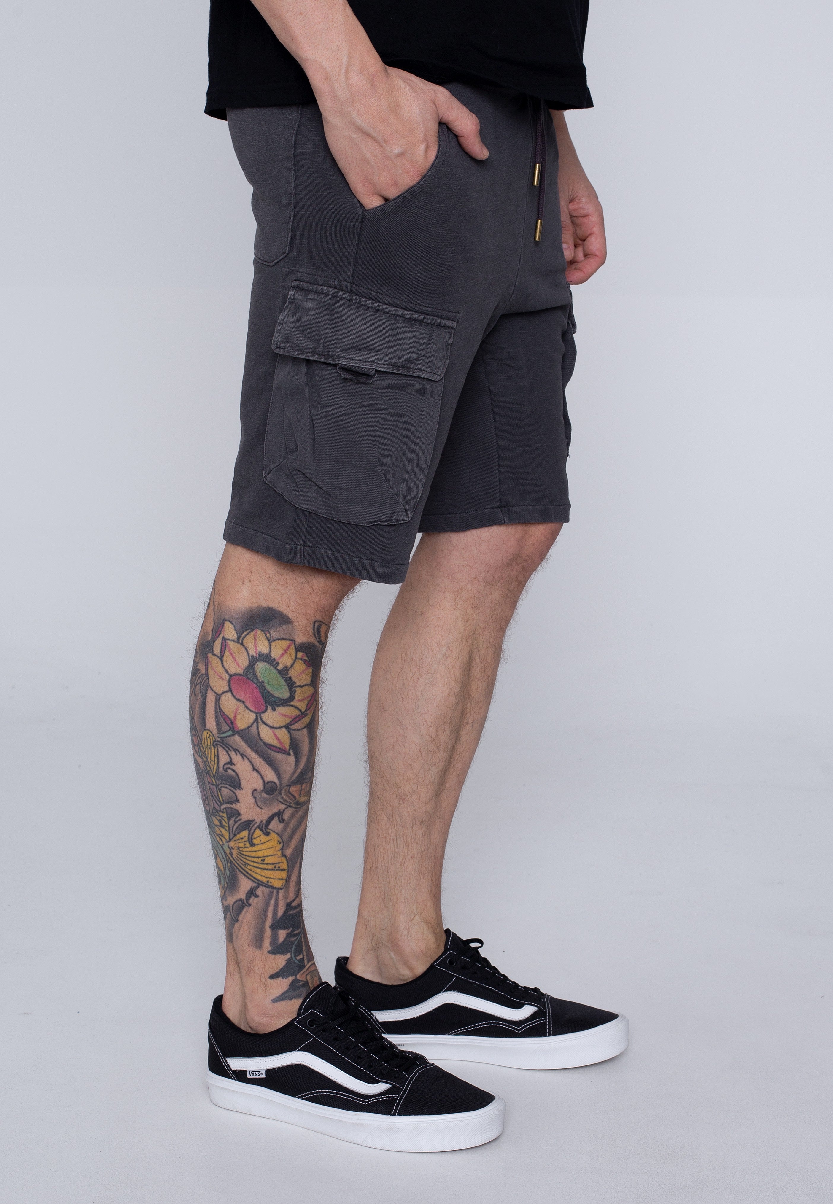 Only & sons cargo shorts deals