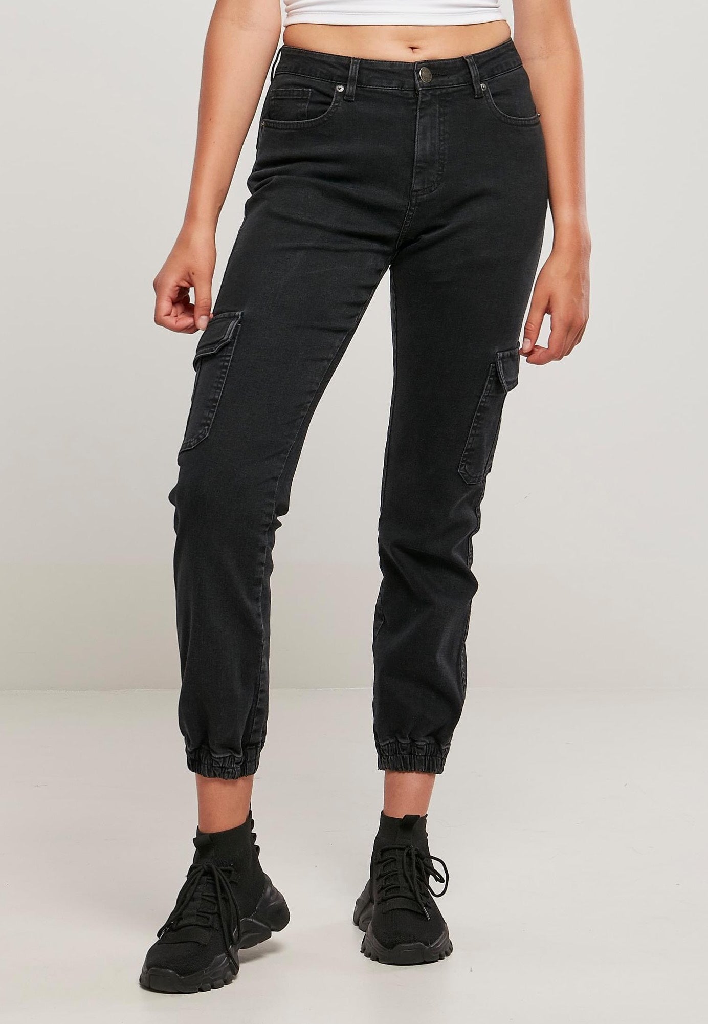 Urban Classics - Ladies Organic Stretch Denim Cargo Black Washed - Pants