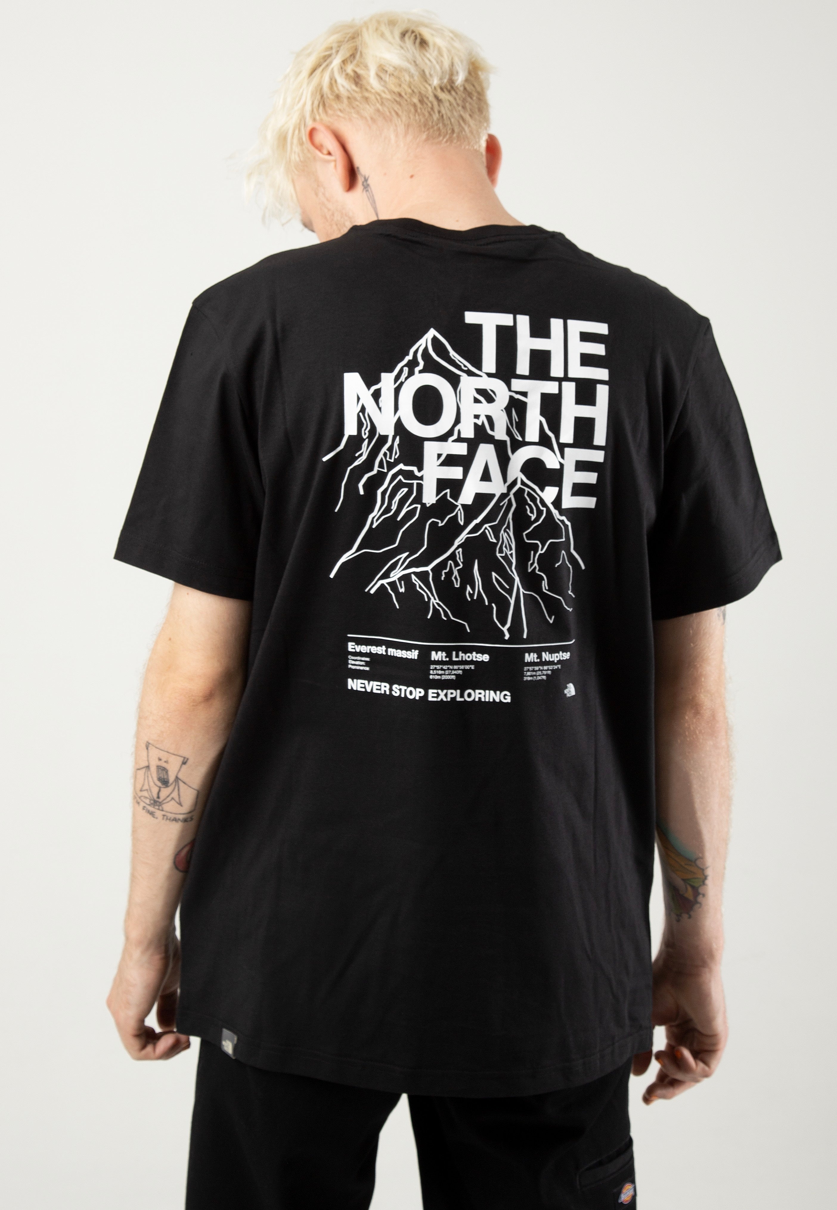 The North Face - Mountain Outline Tnf Black/TNF White - T-Shirt
